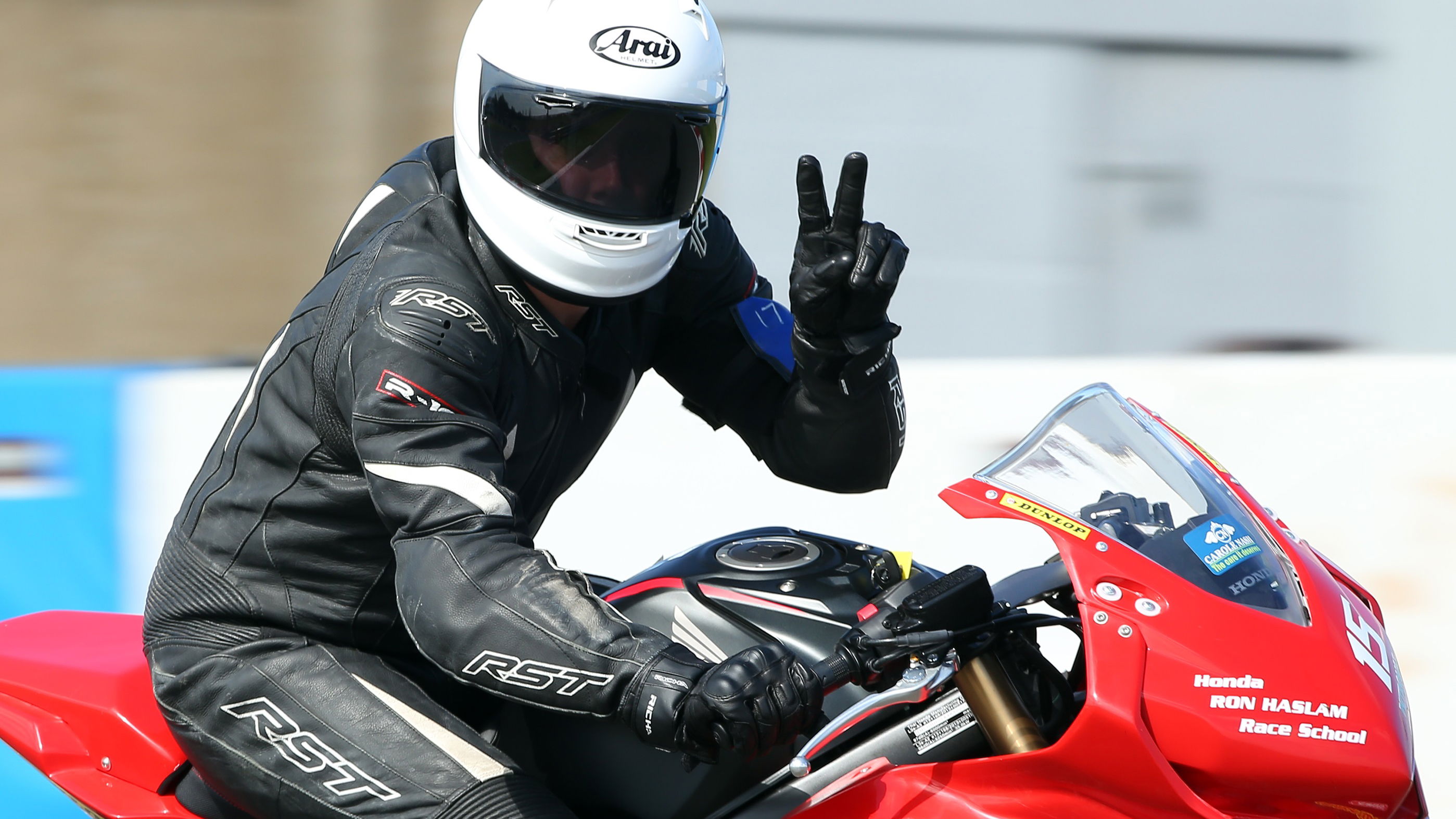 Arai Profile-V helmet review